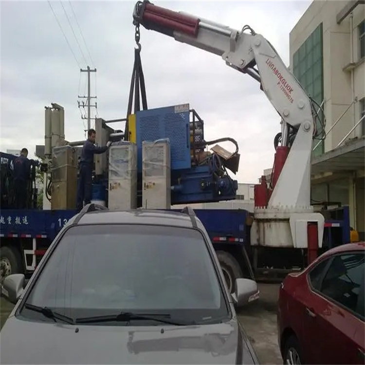 美兰吊车救援小汽车怎么吊