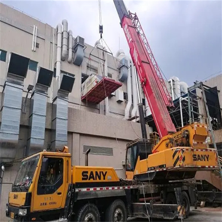 美兰一百吨吊车吊臂多长